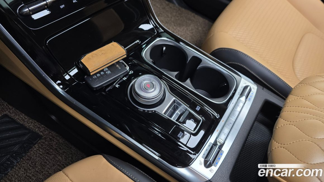 Kia Carnival 7-Seater Signature, 2022