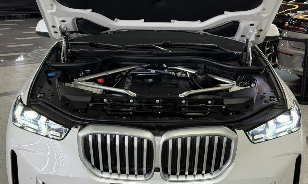 BMW X5 xDrive 40d xLine, 2024
