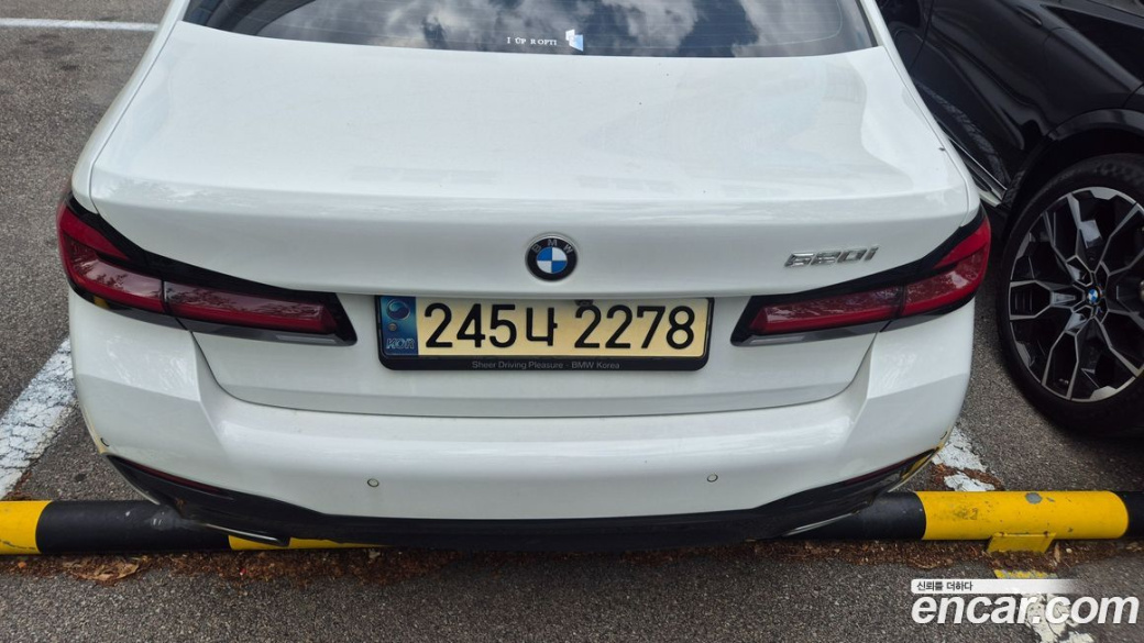 BMW 5-Series 520i M Sport, 2023