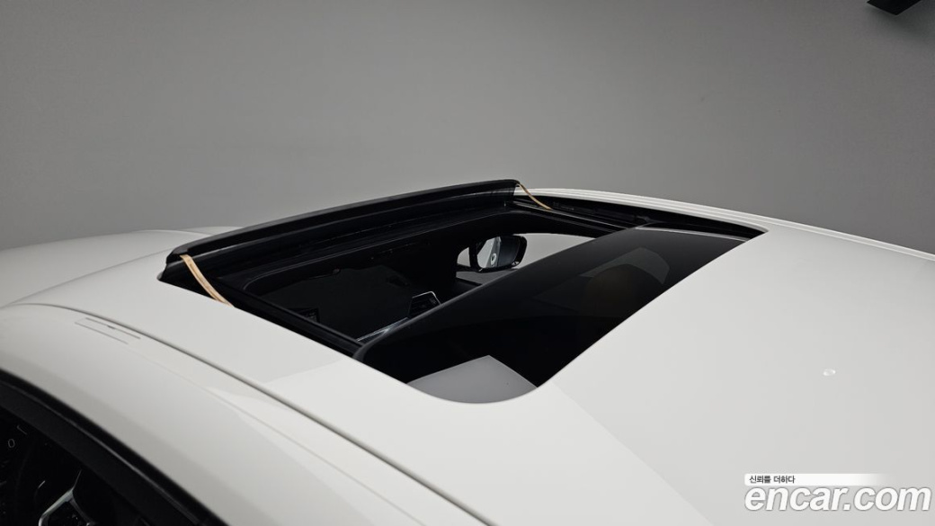 BMW 3-Series 320i M Sport, 2023