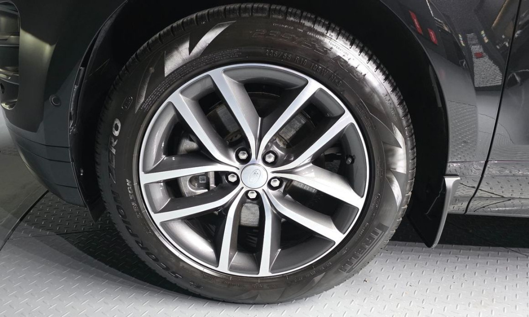 Land Rover Range Rover Evoque P250 Dynamic SE, 2025