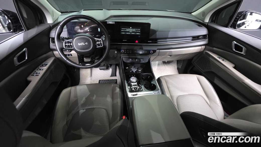 Kia Carnival 9-Seater Noblesse, 2025