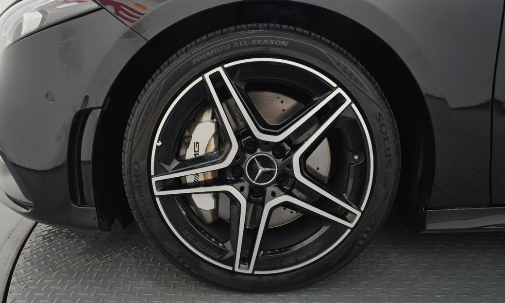 Mercedes-Benz A-Class AMG A35 4MATIC Sedan, 2022