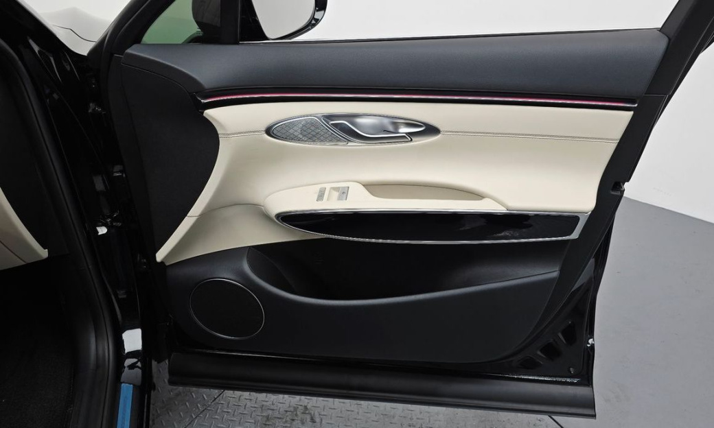 Genesis GV70 2.5T Gasoline AWD, 2025