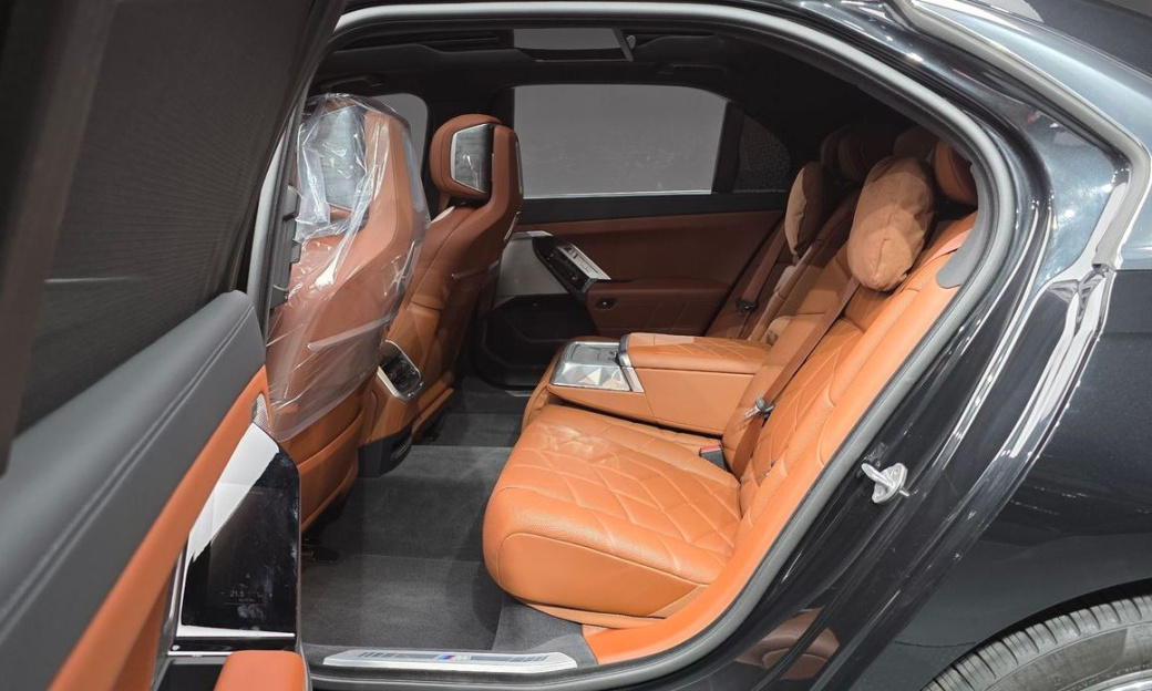 BMW 7-Series 740i xDrive M Sport, 2024
