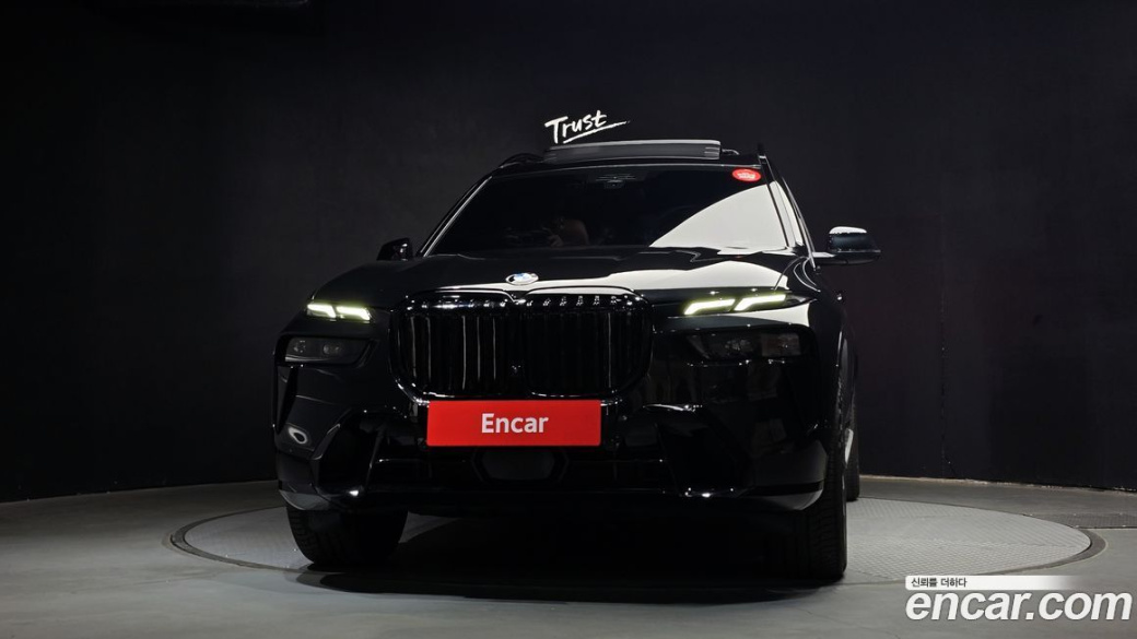 BMW X7 xDrive 40i M Sport 7STR, 2025