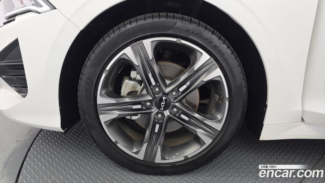 Kia K5 2.0, 2023