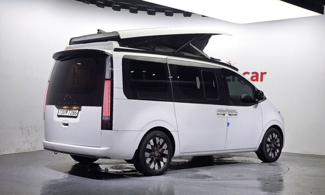 Hyundai Staria 2WD Camping Car, 2024