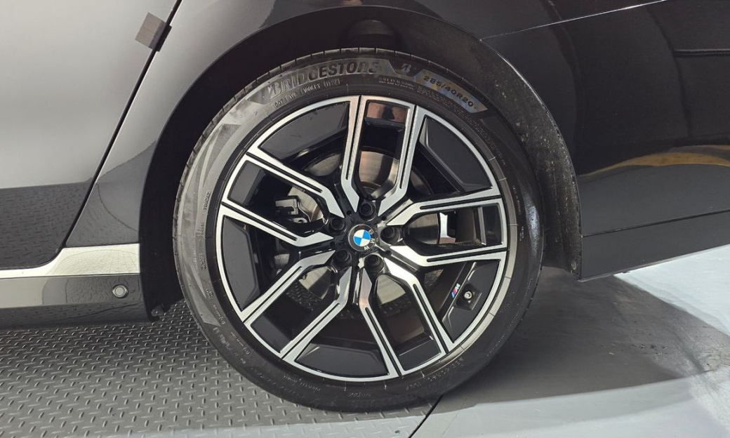 BMW 7-Series 740i xDrive M Sport, 2024