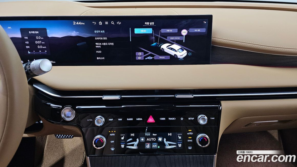 Genesis G80 Gasoline 2.5 Turbo AWD, 2025