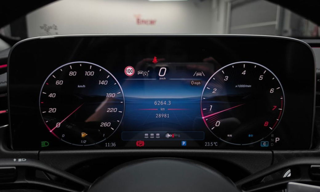 Mercedes-Benz E-Class E200 Avantgarde, 2024
