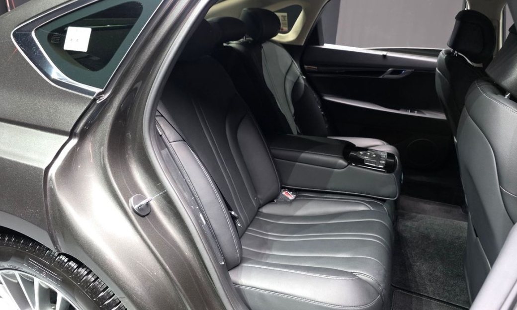 Genesis G80 Gasoline 2.5 Turbo AWD, 2022