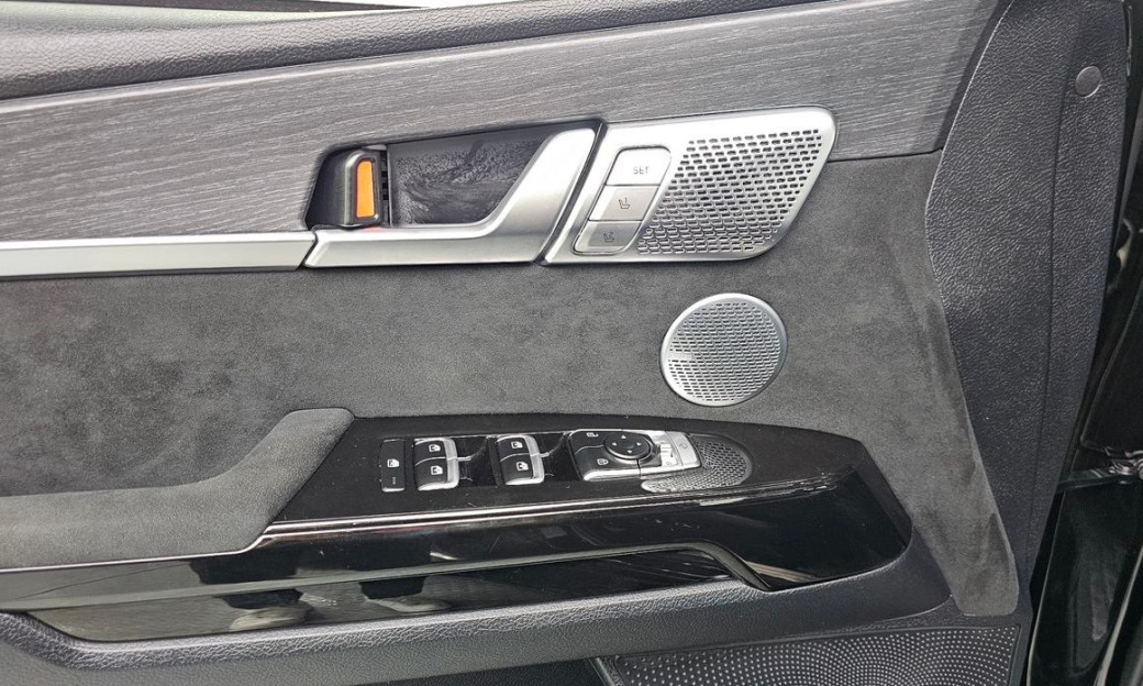 Kia Mohave Diesel 3.0 4WD 6-Seater, 2024