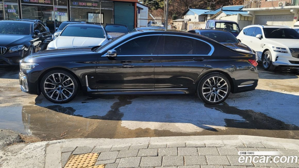 BMW 7-Series 740i M Sport, 2022