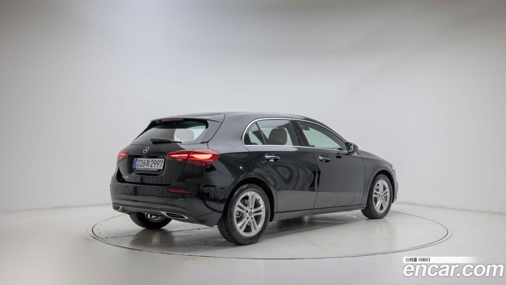 Mercedes-Benz A-Class A220 Hatchback, 2025