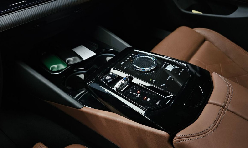 BMW 5-Series 530i xDrive M Sport, 2024