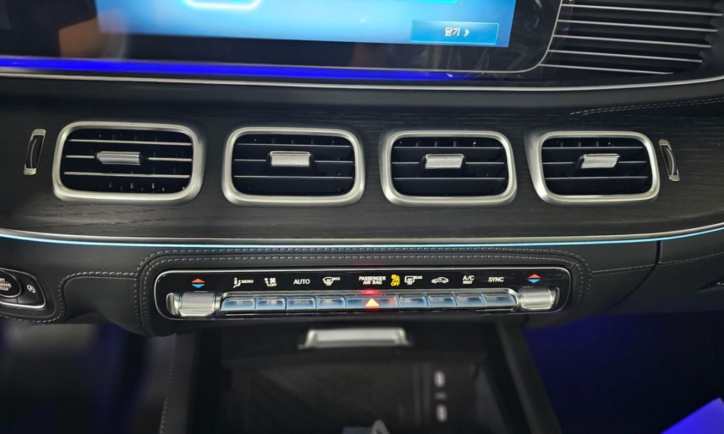 Mercedes-Benz GLE-Class GLE450 4MATIC AMG Line, 2026