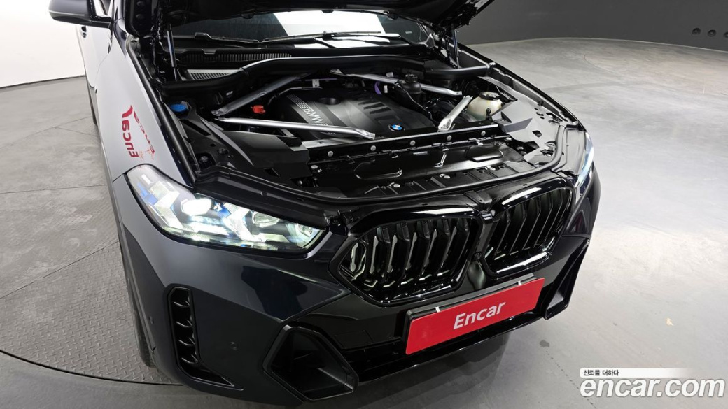 BMW X6 xDrive40i M Sport, 2024