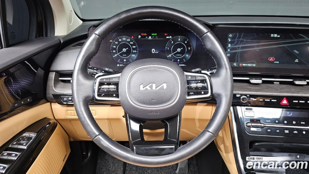 Kia Carnival 9-Seater Signature, 2023