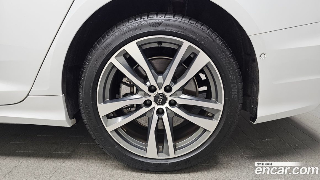 Audi A6 45 TFSI Premium, 2023