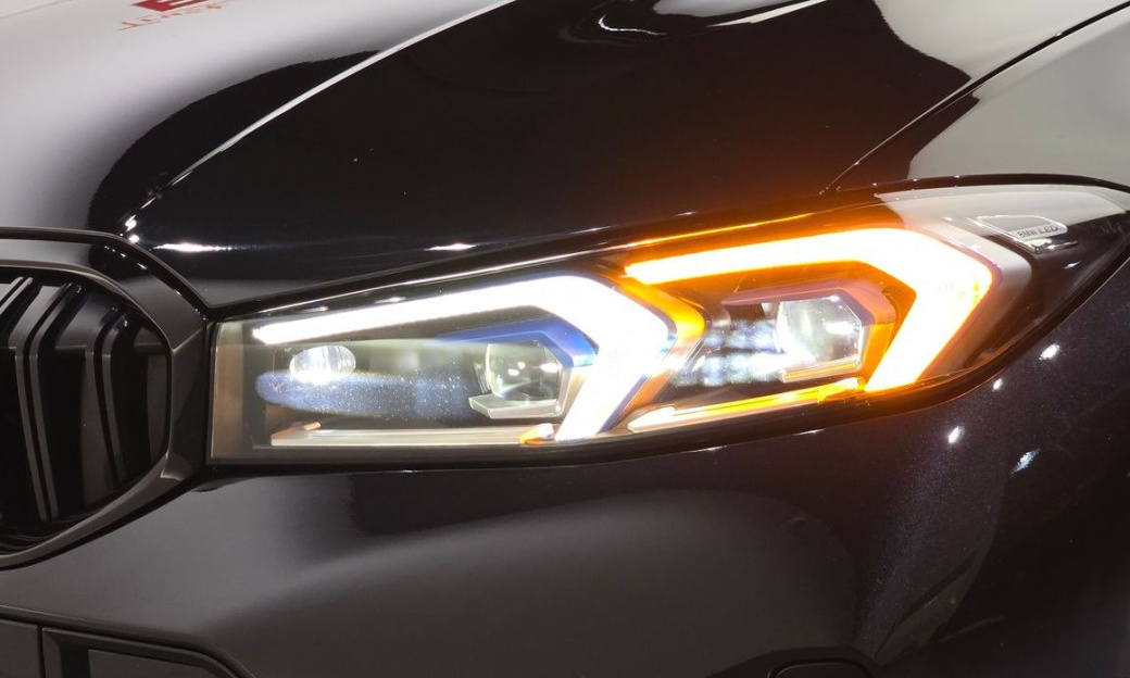 BMW 3-Series 320i M Sport, 2024