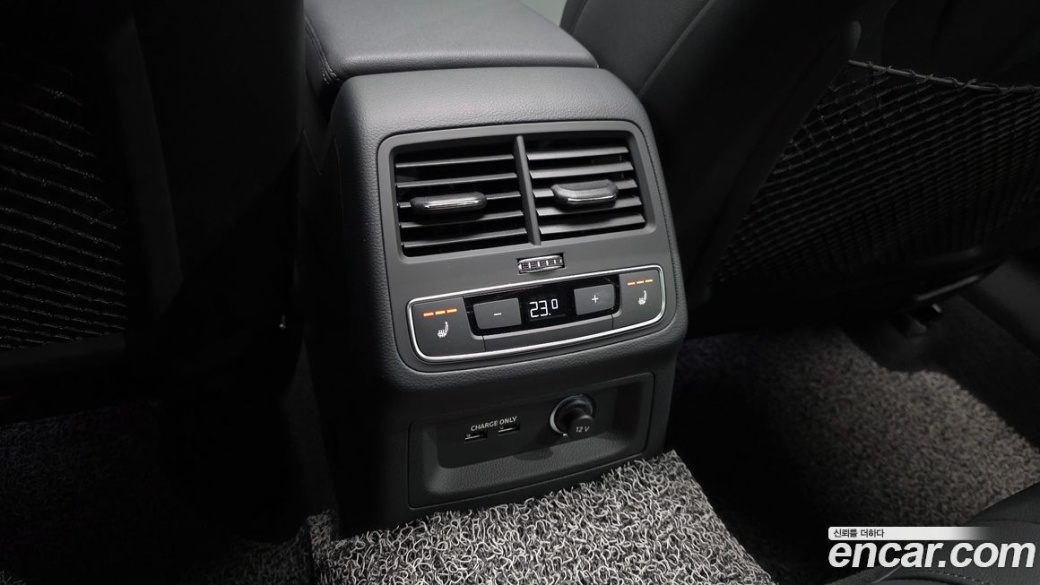 Audi A4 40 TFSI Premium, 2023
