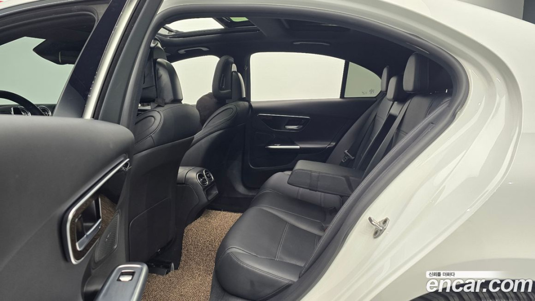 Mercedes-Benz C-Class C200 4MATIC Avantgarde, 2022
