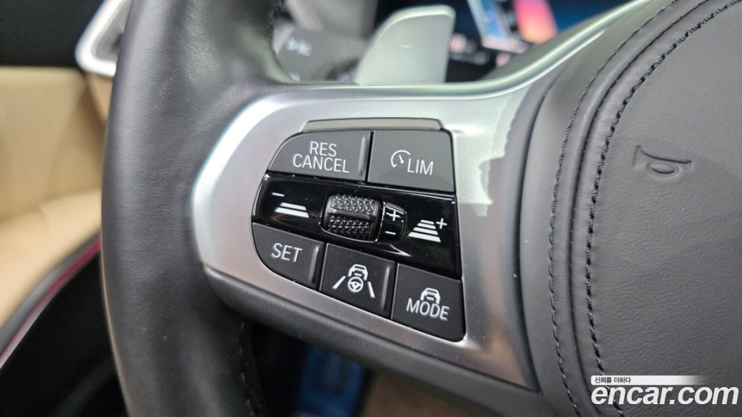 BMW 3-Series 320i M Sport, 2023