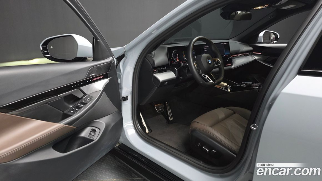 BMW 5-Series 520i M Sport, 2024