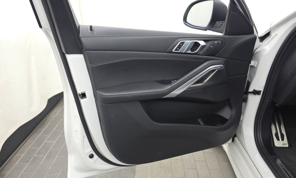BMW X6 xDrive40i M Sport, 2022