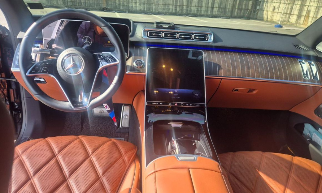 Mercedes-Benz S-Class Maybach S680 4MATIC, 2023