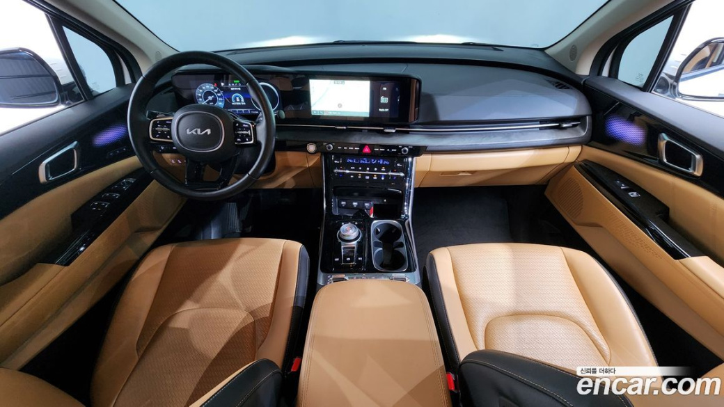 Kia Carnival 7-Seater Signature, 2023
