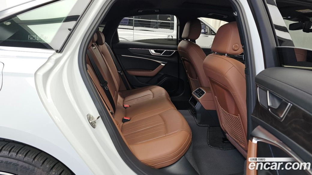 Audi A6 45 TFSI Quattro Premium, 2022