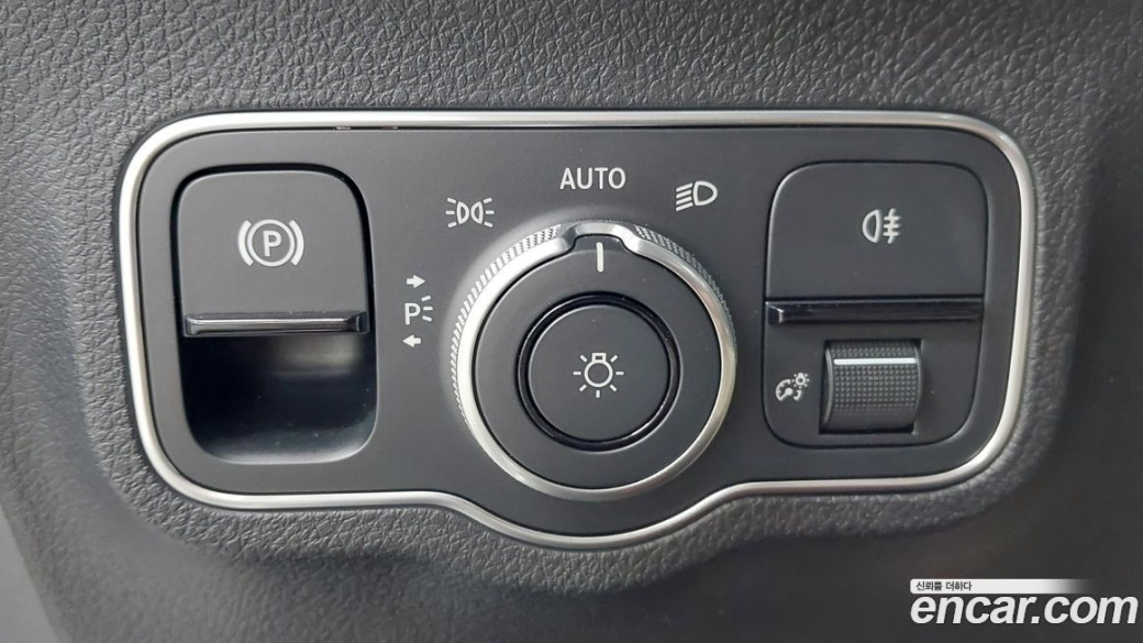 Mercedes-Benz GLB-Class AMG GLB35 4MATIC, 2025