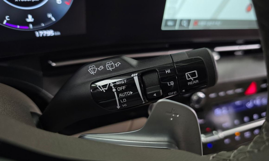Kia Carnival 11-Seater Signature, 2023