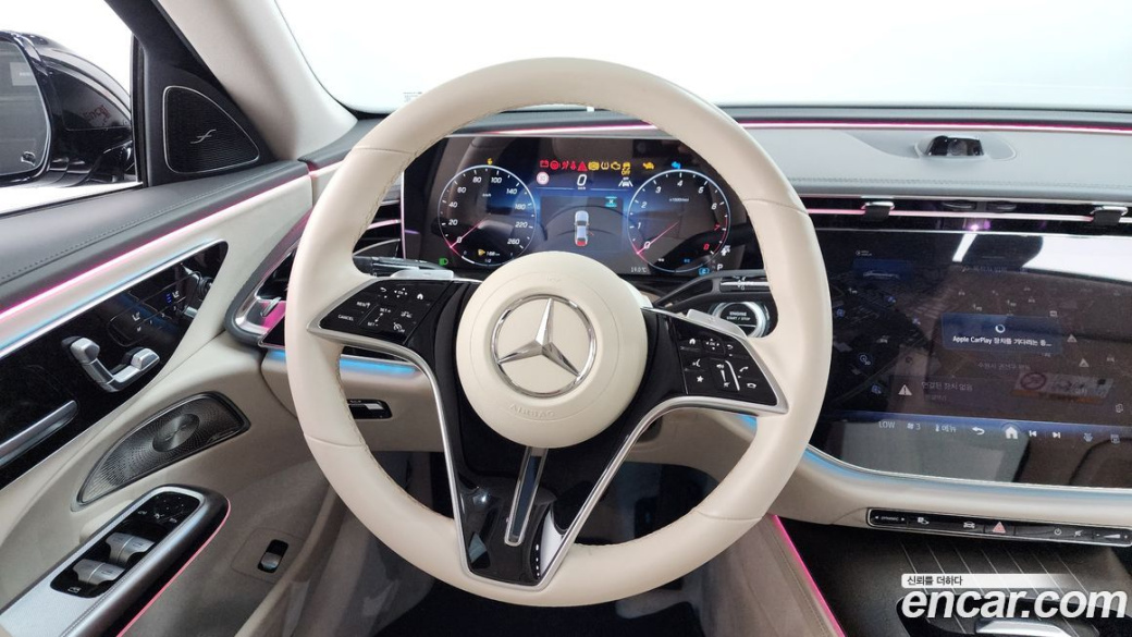 Mercedes-Benz E-Class E300 4MATIC AMG Line, 2024