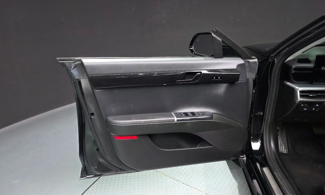 Hyundai Grandeur 2,5 Gasoline 2WD, 2023