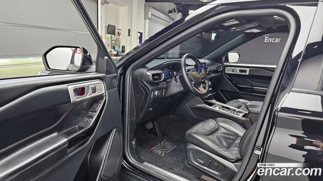 Ford Explorer 3.0 Platinum 4WD, 2022
