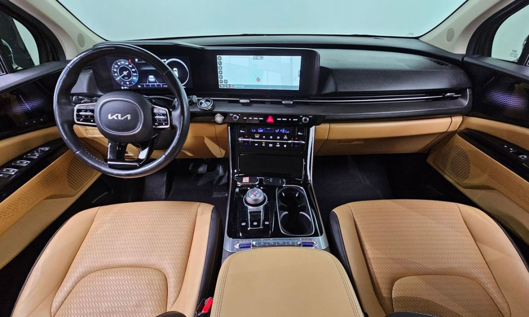 Kia Carnival 9-Seater Signature, 2023