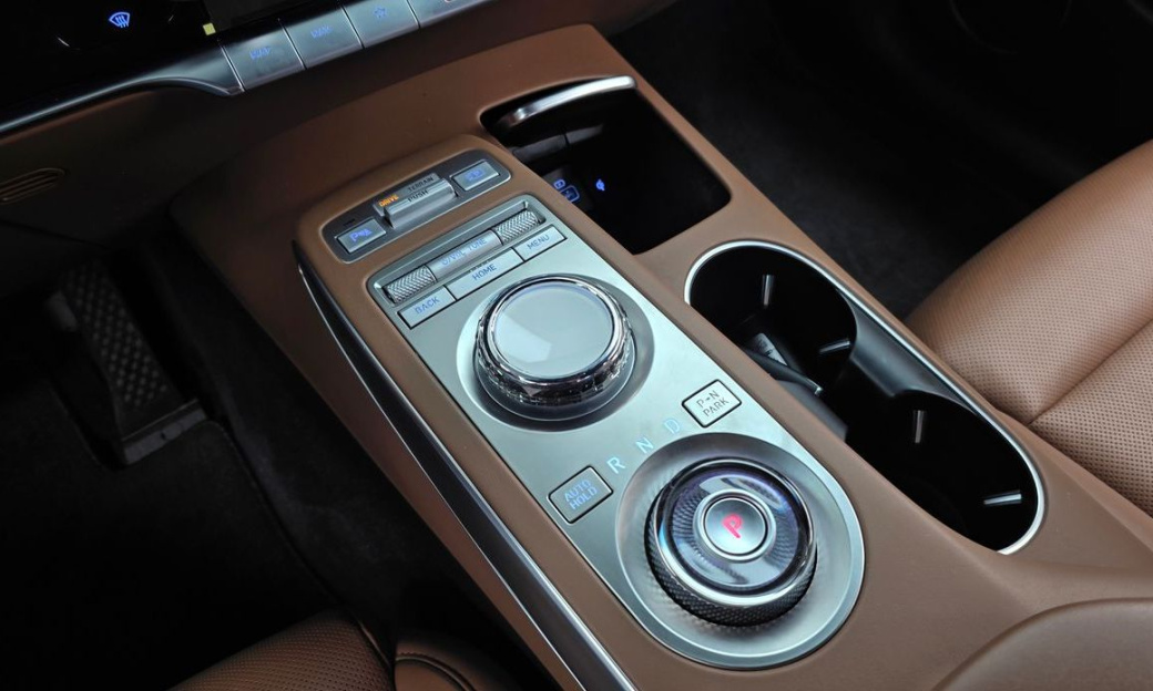 Genesis GV70 2.5T Gasoline AWD, 2024