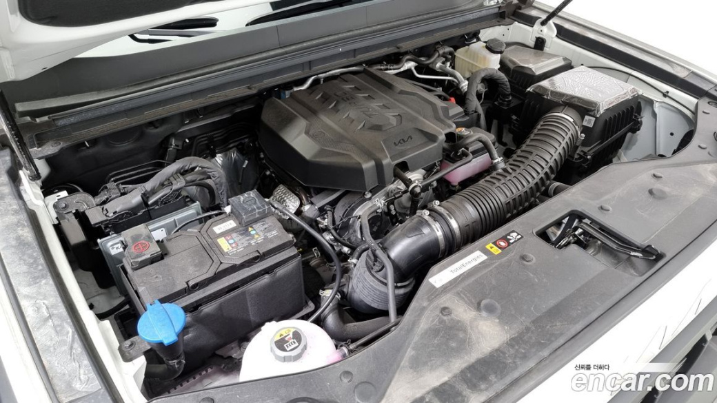 Kia Tasman 2.5T Gasoline 4WD, 2026