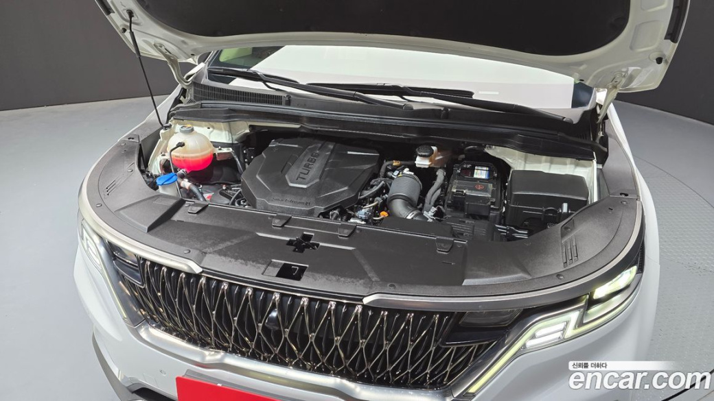 Kia Carnival 9-Seater Signature, 2023