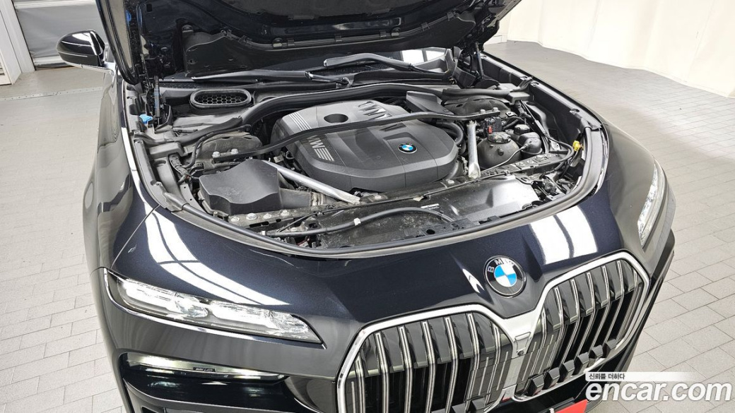 BMW 7-Series 740i xDrive M Sport, 2024