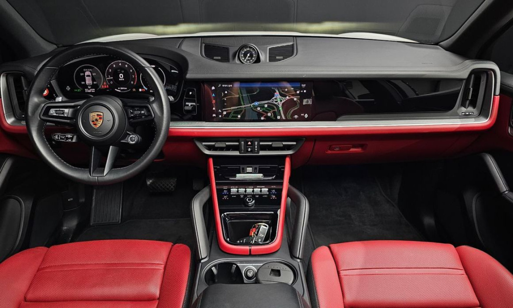 Porsche Cayenne 3.0, 2024
