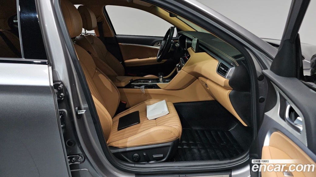 Genesis G70 Gasoline 2.5T 2WD, 2024