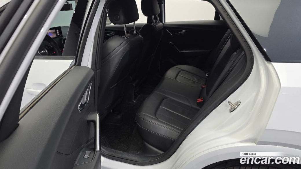 Audi Q2 35 TDI Premium, 2023