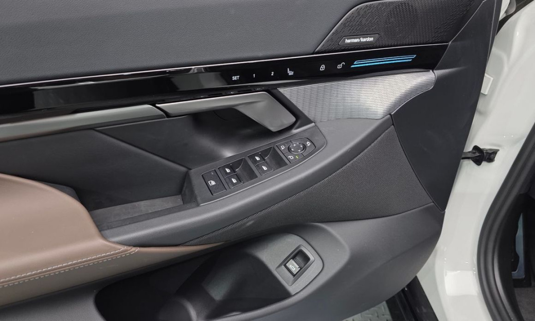 BMW 5-Series 520i Special Edition, 2024