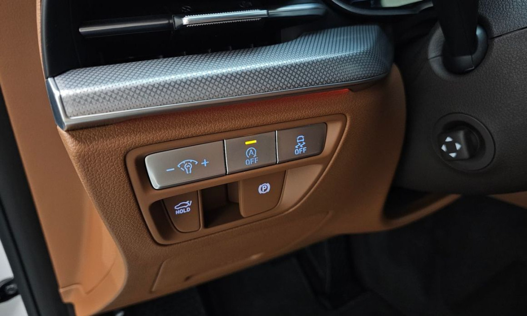 Genesis G80 Gasoline 2.5 Turbo AWD, 2024