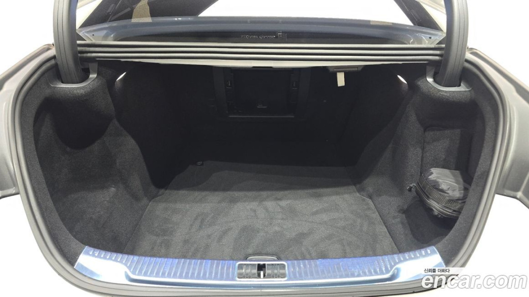 Mercedes-Benz S-Class S500 4MATIC, 2024