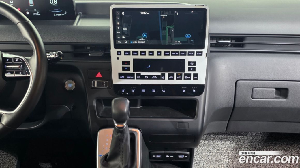 Hyundai Staria 4WD Tourer 9-Seater, 2023